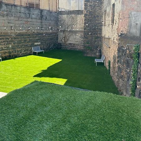 Apartmán Il Giardino In Centro CTA Exteriér fotografie