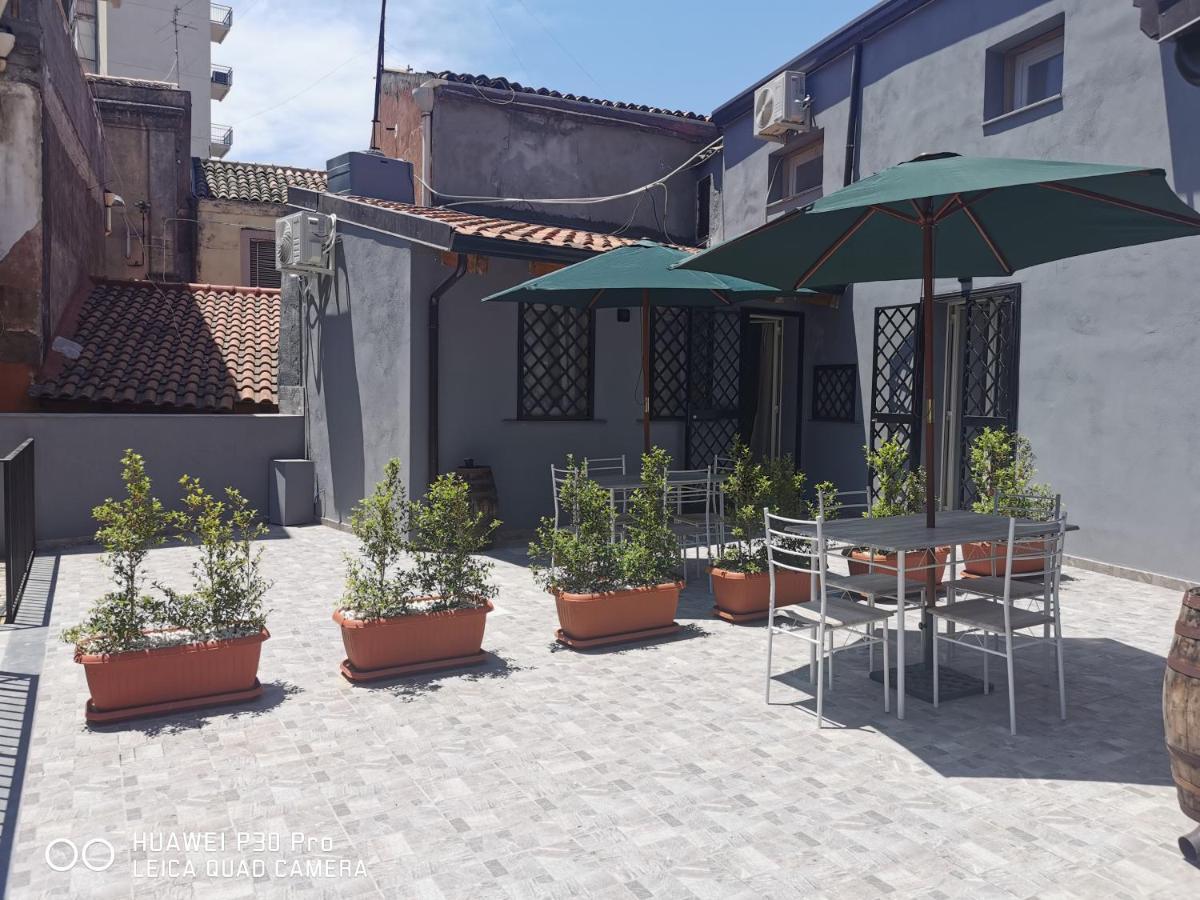 Apartmán Il Giardino In Centro CTA Exteriér fotografie